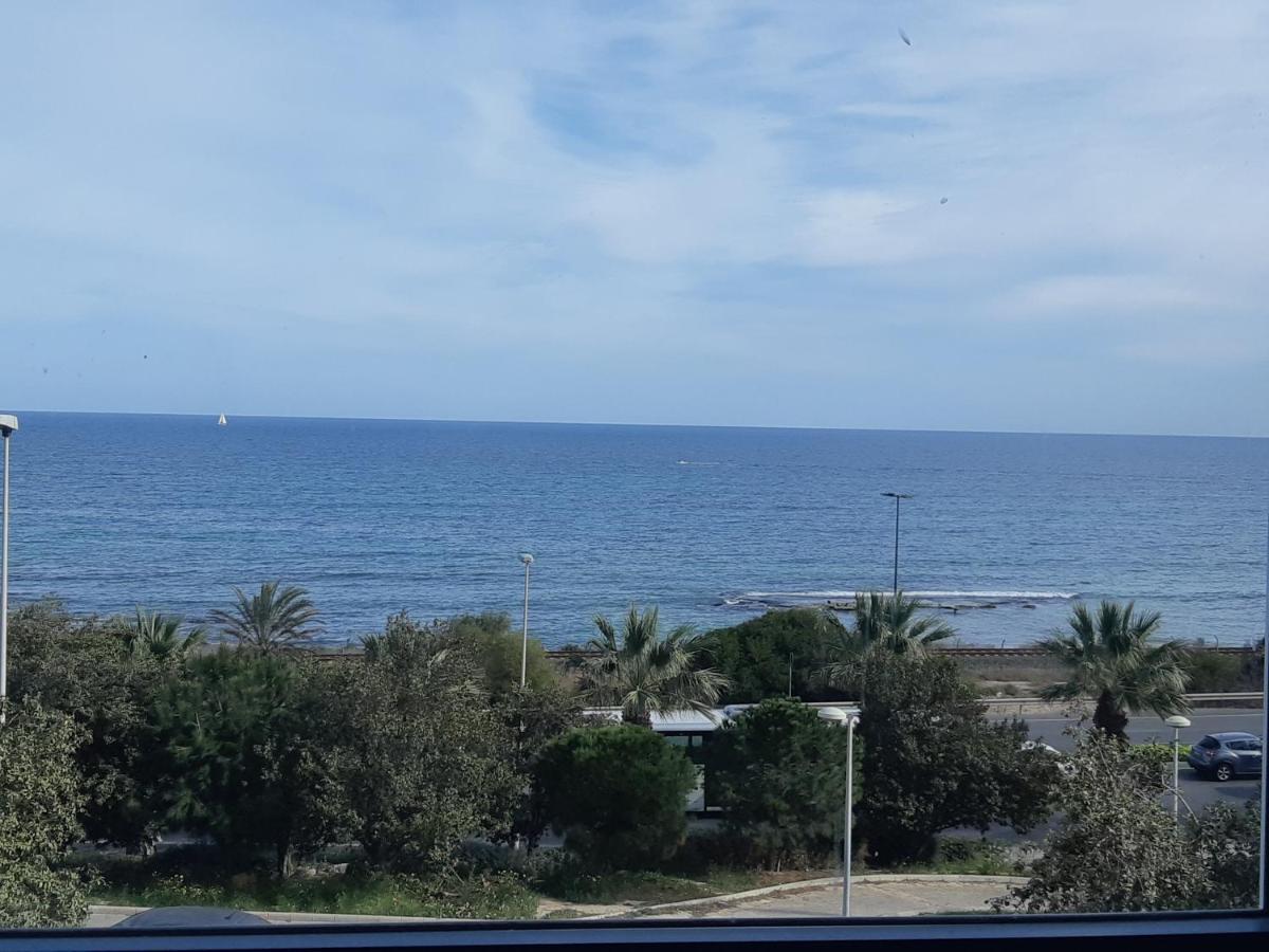 Ibis Hotel Alicante Exterior foto