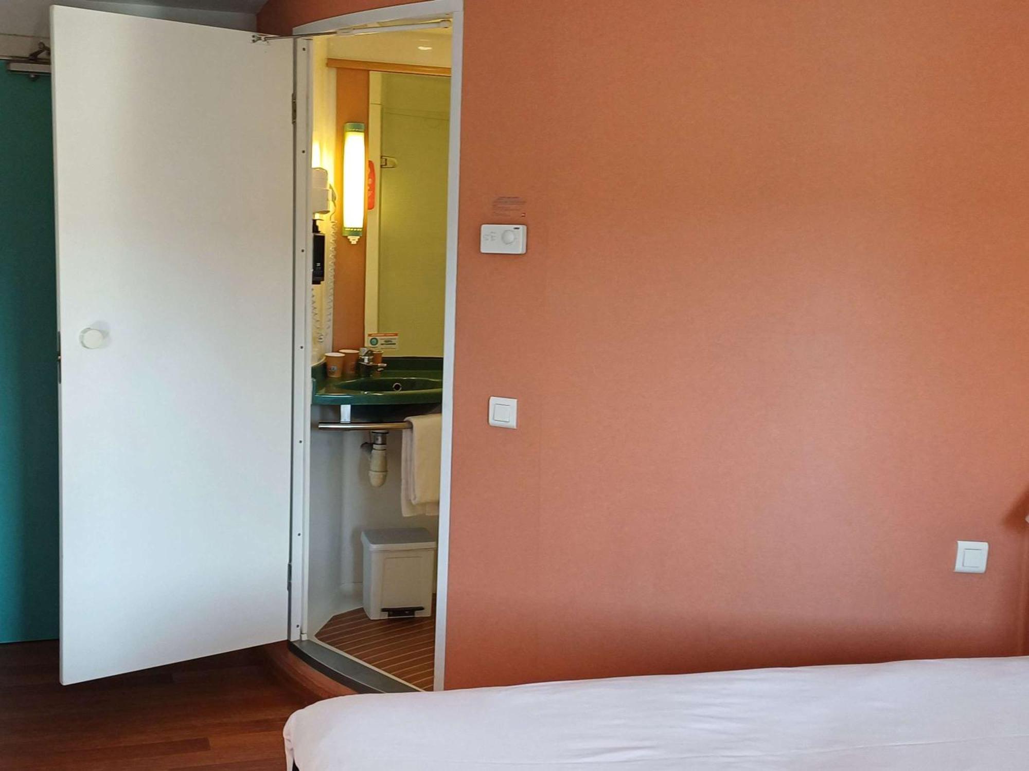 Ibis Hotel Alicante Exterior foto